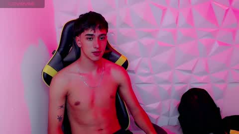 jake_tripp online show from December 22, 2024, 9:44 am