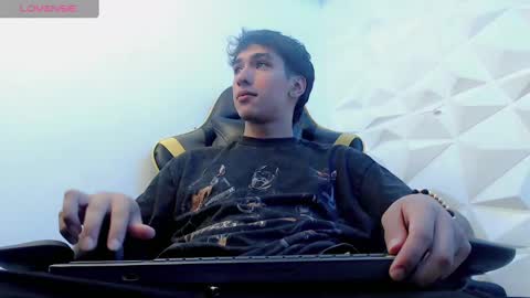 jake_tripp online show from January 8, 2025, 3:29 am