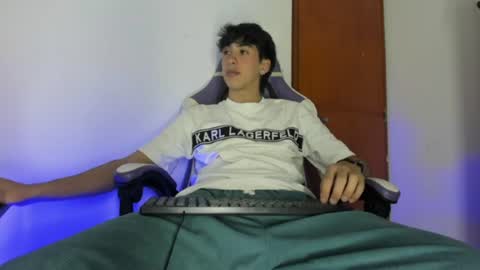 Snapshot of jake_tripp__ chatting on March 27, 2026, 5:02 am jake online show from March 27, 2026, 5:02 am