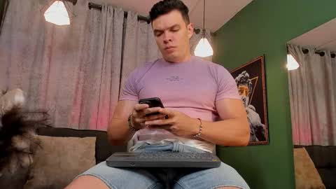 Snapshot of jakee_tyler chatting on November 2, 2025, 10:34 pm Jake Tyler online show from November 2, 2025, 10:34 pm