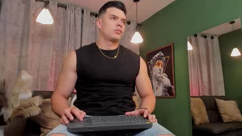 Snapshot of jakee_tyler chatting on November 28, 2025, 9:17 pm Jake Tyler online show from November 28, 2025, 9:17 pm