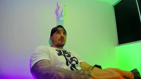 jakestone_1 online show from May 13, 2026, 3:37 am
