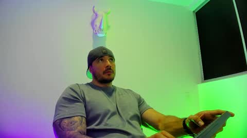 jakestone_1 online show from May 15, 2026, 5:31 pm