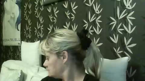 Snapshot of jakkilouise chatting on October 10, 2025, 9:58 pm JAKKI LOUISE pornstar online show from October 10, 2025, 9:58 pm