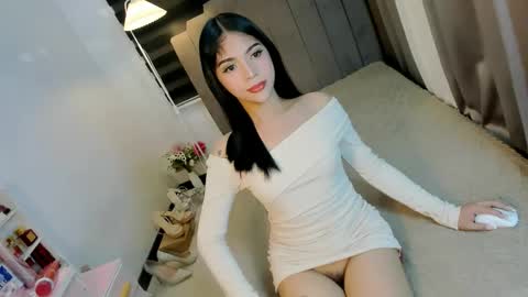 Snapshot of jalsey_smith chatting on April 28, 2026, 2:27 am Jalsey online show from April 28, 2026, 2:27 am