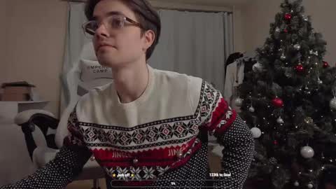 Snapshot of jame_flow chatting on December 21, 2024, 11:11 am Hey there Im Jame online show from December 21, 2024, 11:11 am