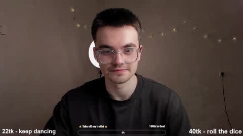 Snapshot of jame_flow chatting on February 25, 2025, 9:46 pm Hey there Im Jame online show from February 25, 2025, 9:46 pm