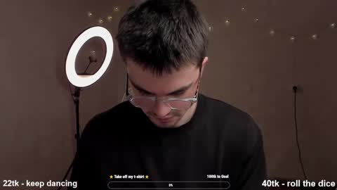 Snapshot of jame_flow chatting on February 28, 2025, 4:10 am Hey there Im Jame online show from February 28, 2025, 4:10 am