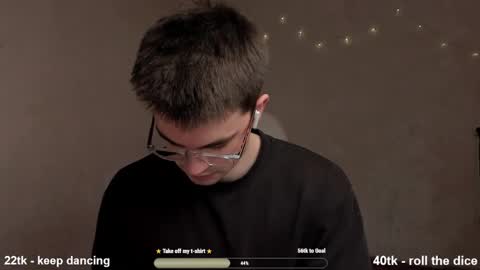 Snapshot of jame_flow chatting on March 4, 2025, 2:49 am Hey there Im Jame online show from March 4, 2025, 2:49 am