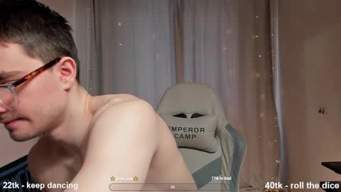 Snapshot of jame_flow chatting on March 11, 2025, 11:12 am Hey there Im Jame online show from March 11, 2025, 11:12 am