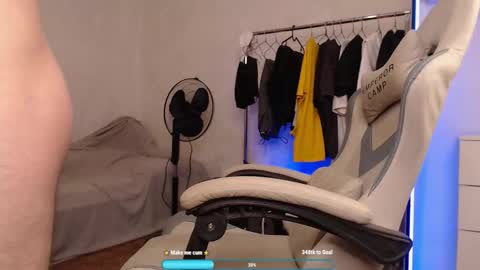 Snapshot of jame_flow chatting on November 9, 2025, 10:24 am Hey there Im Jame online show from November 9, 2025, 10:24 am