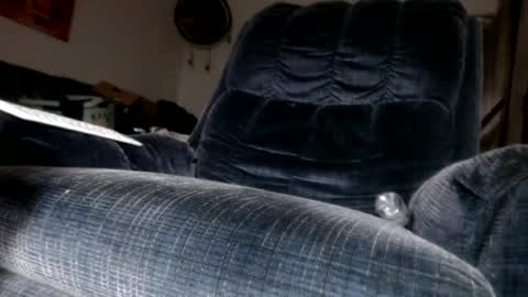 what you in too online show from December 19, 2024, 8:23 am