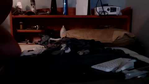 what you in too online show from October 1, 2025, 10:32 am