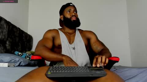 Snapshot of james_bbcmuscle chatting on May 15, 2026, 11:34 pm James BBC online show from May 15, 2026, 11:34 pm
