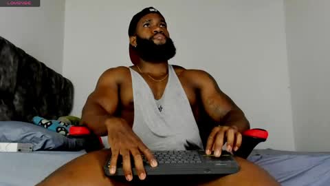 Snapshot of james_bbcmuscle chatting on May 16, 2026, 12:07 am James BBC online show from May 16, 2026, 12:07 am