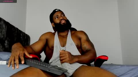 Snapshot of james_bbcmuscle chatting on May 16, 2026, 11:31 am James BBC online show from May 16, 2026, 11:31 am