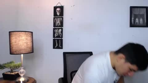 james_cr online show from November 21, 2025, 5:17 am