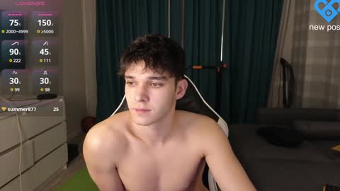 Snapshot of james_friends chatting on January 21, 2025, 8:43 pm James online show from January 21, 2025, 8:43 pm