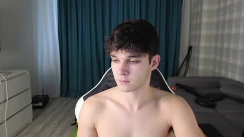 Snapshot of james_friends chatting on February 7, 2025, 1:01 pm James online show from February 7, 2025, 1:01 pm