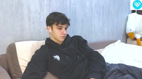 Snapshot of james_friends chatting on February 8, 2025, 10:51 pm James online show from February 8, 2025, 10:51 pm