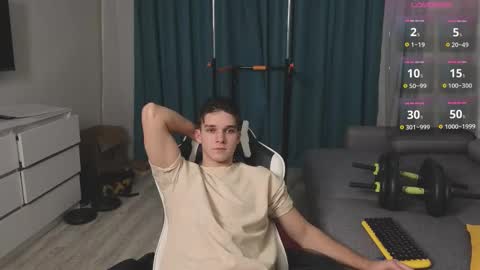 Snapshot of james_friends chatting on October 20, 2025, 9:59 pm James online show from October 20, 2025, 9:59 pm