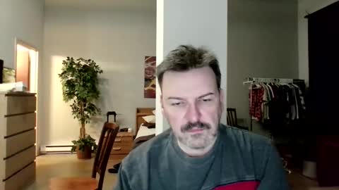 James2025 online show from January 19, 2026, 1:42 am