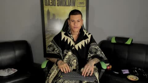 Snapshot of jamesinked_ chatting on January 4, 2025, 5:16 am Jamesinked online show from January 4, 2025, 5:16 am