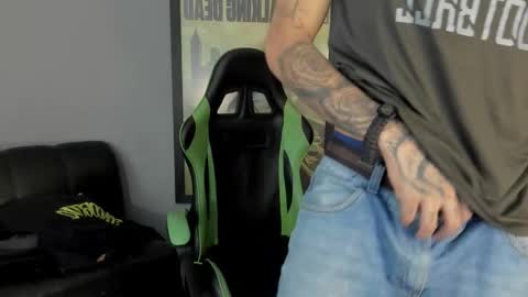 Snapshot of jamesinked_ chatting on February 10, 2025, 4:36 pm Jamesinked online show from February 10, 2025, 4:36 pm