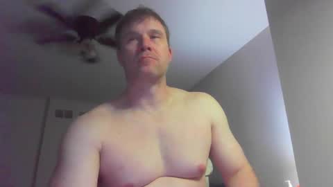 Snapshot of jamesjewels chatting on March 3, 2025, 3:30 am jamesjewels online show from March 3, 2025, 3:30 am