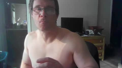 Snapshot of jamesjewels chatting on February 15, 2026, 3:20 pm jamesjewels online show from February 15, 2026, 3:20 pm