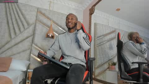 James  online show from February 7, 2025, 12:17 pm