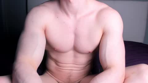 Snapshot of jamesstong chatting on February 7, 2025, 10:20 pm James Strong online show from February 7, 2025, 10:20 pm