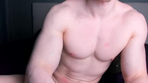 Snapshot of jamesstong chatting on February 21, 2025, 11:32 pm James Strong online show from February 21, 2025, 11:32 pm