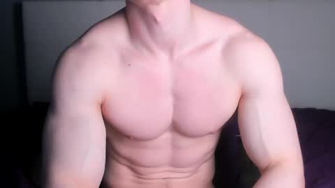 Snapshot of jamesstong chatting on November 4, 2025, 3:55 pm James Strong online show from November 4, 2025, 3:55 pm