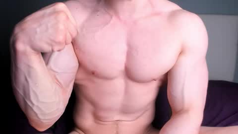 Snapshot of jamesstong chatting on November 28, 2025, 12:41 pm James Strong online show from November 28, 2025, 12:41 pm