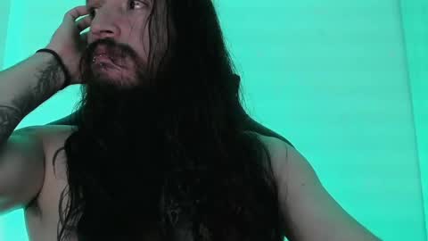 Snapshot of jamesvladi chatting on January 5, 2025, 4:14 am vlad online show from January 5, 2025, 4:14 am