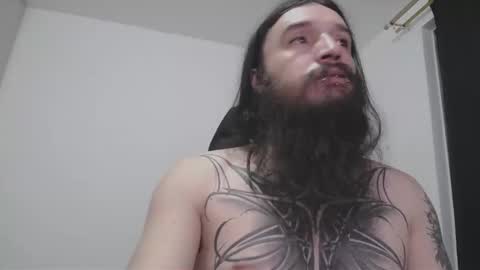 Snapshot of jamesvladi chatting on January 14, 2025, 4:57 am vlad online show from January 14, 2025, 4:57 am