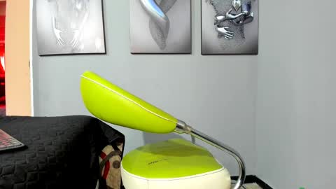 Snapshot of jamiee_f chatting on January 31, 2025, 2:49 pm jamiee f online show from January 31, 2025, 2:49 pm