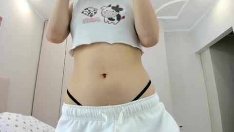 Snapshot of jamiennyam chatting on September 18, 2025, 8:11 pm jamiennyam online show from September 18, 2025, 8:11 pm