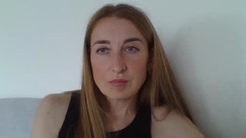 JamieSweetx online show from July 17, 2026, 7:59 am