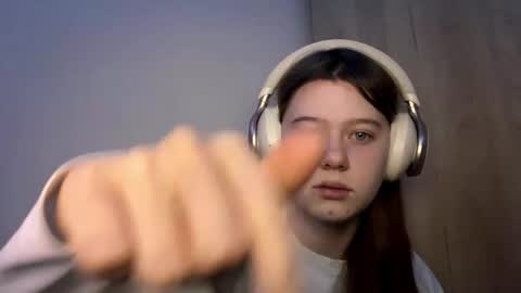 Snapshot of jamilaballensky chatting on December 18, 2025, 5:52 pm Annnnnnaaa online show from December 18, 2025, 5:52 pm