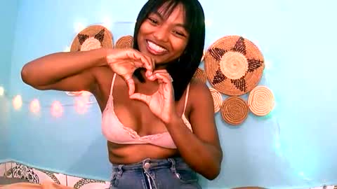 Snapshot of jamillah8 chatting on March 13, 2026, 7:37 am jamillah8 online show from March 13, 2026, 7:37 am