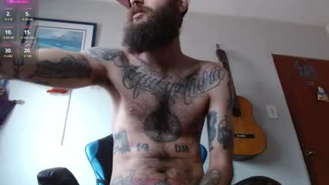 Snapshot of jammes_owen chatting on June 10, 2026, 5:45 pm Jammes. online show from June 10, 2026, 5:45 pm