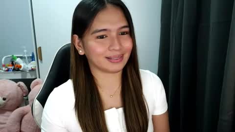 Snapshot of jane_bratxxx chatting on October 13, 2025, 11:05 pm YOUR LOVELY JANE online show from October 13, 2025, 11:05 pm