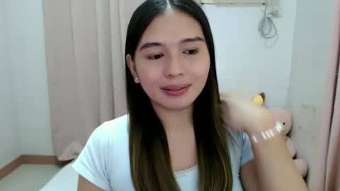 Snapshot of jane_bratxxx chatting on May 19, 2026, 11:00 pm YOUR LOVELY JANE online show from May 19, 2026, 11:00 pm