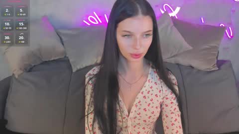 Eva online show from November 18, 2025, 12:49 am