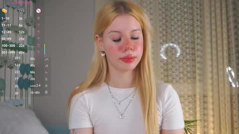 Snapshot of janecoxa chatting on October 30, 2025, 7:36 pm Jennifer online show from October 30, 2025, 7:36 pm