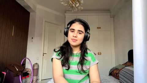 Snapshot of janeedner chatting on November 20, 2025, 7:41 am Isabella online show from November 20, 2025, 7:41 am