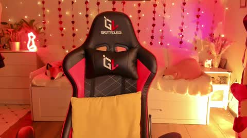 Snapshot of janegrey11 chatting on February 14, 2025, 4:47 am Jane online show from February 14, 2025, 4:47 am