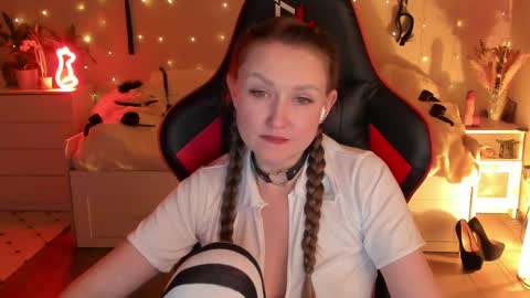 Snapshot of janegrey11 chatting on March 7, 2025, 11:49 pm Jane online show from March 7, 2025, 11:49 pm